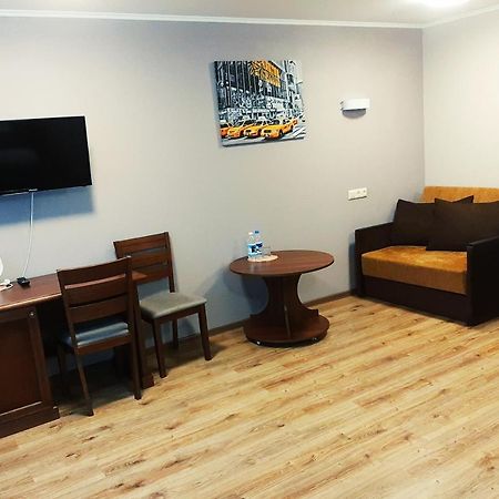 Tourist Hotel Charkov Buitenkant foto