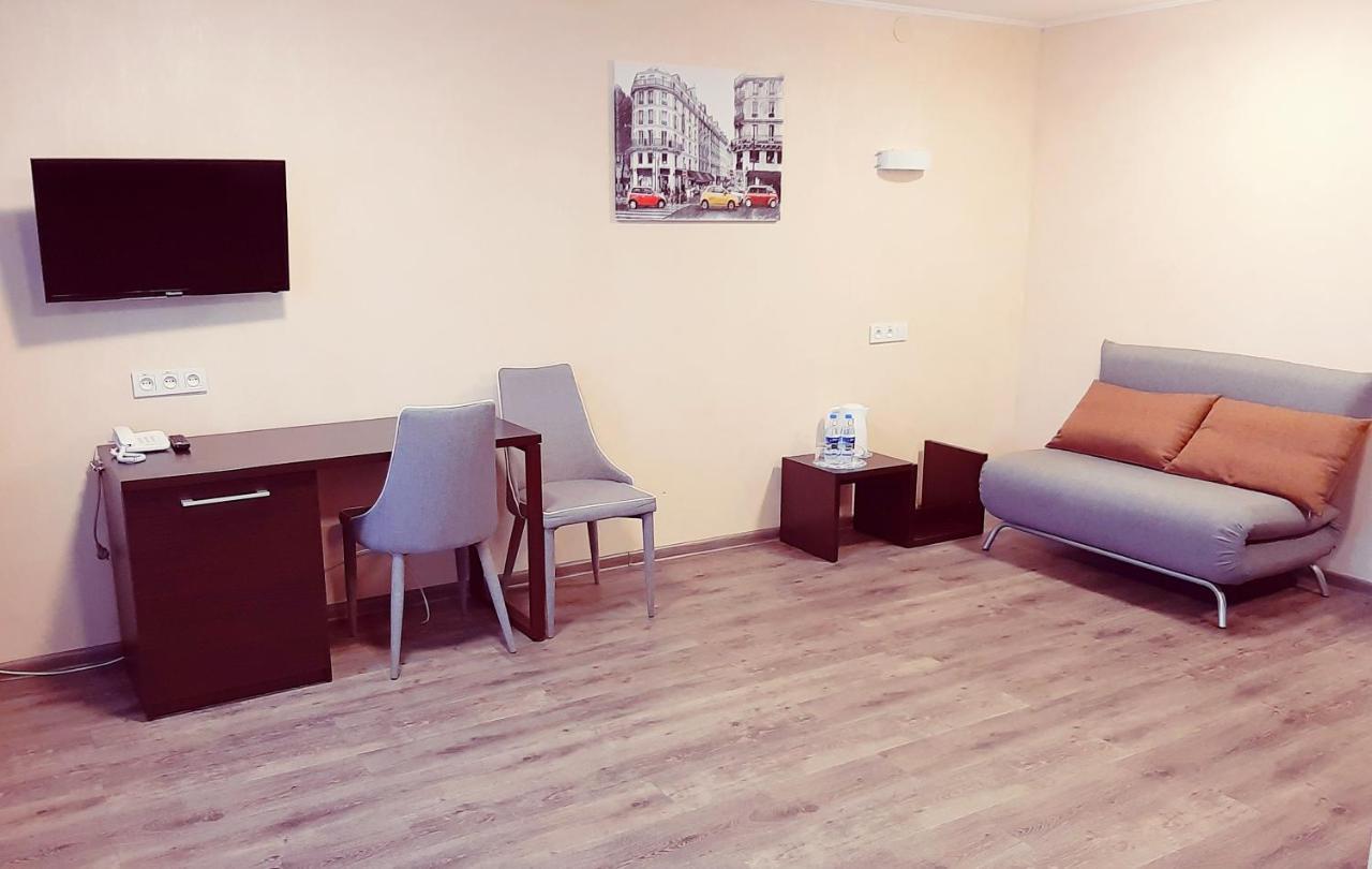 Tourist Hotel Charkov Buitenkant foto