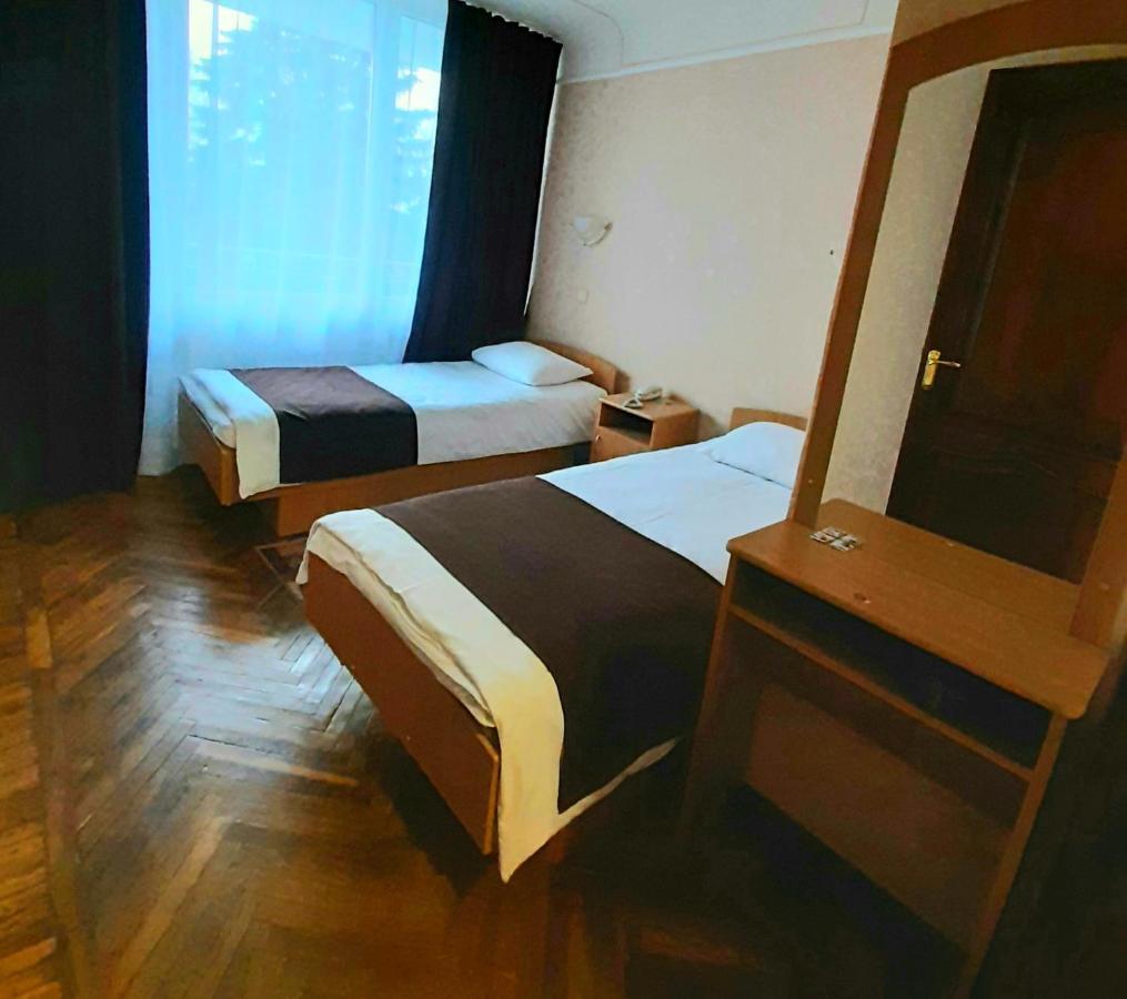 Tourist Hotel Charkov Buitenkant foto