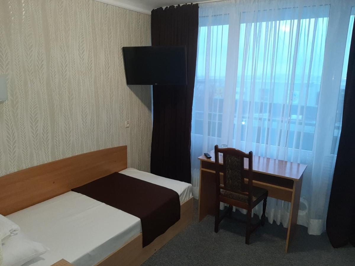 Tourist Hotel Charkov Buitenkant foto