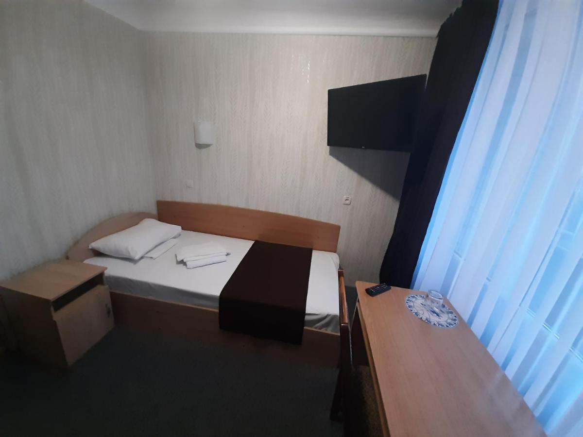 Tourist Hotel Charkov Buitenkant foto